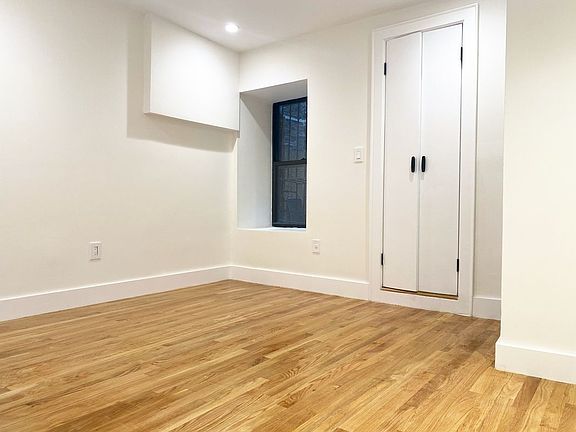 5th image of 340 W 17th St #Ll1