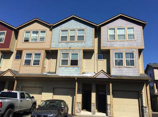 475 SE 35th St Unit D22, South Beach, OR 97366