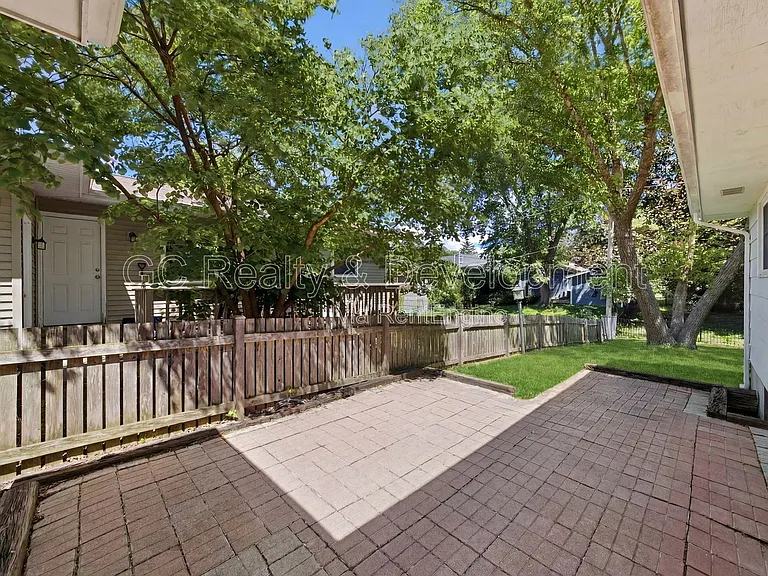 1388 Gardina Vis — Photo 20