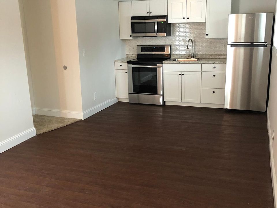 1st image of 3195 Keokuk St #1/2