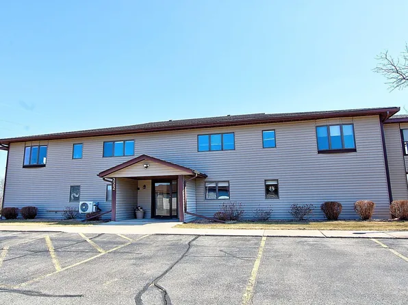 222 Sargent Dr APT 202, Red Wing, MN 55066