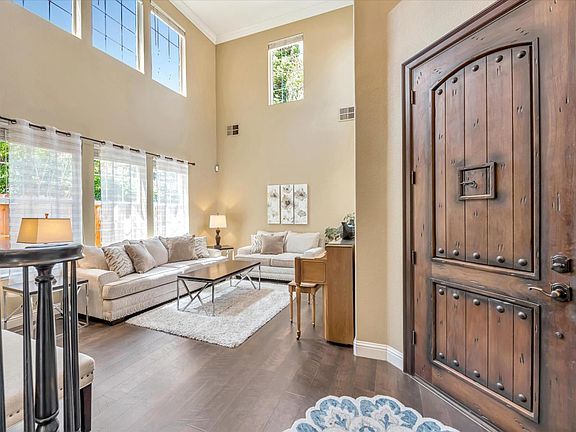 5th image of 108 Starwood Ct