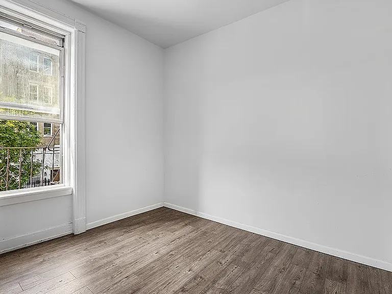 208 Lewis Ave #2F — Photo 5