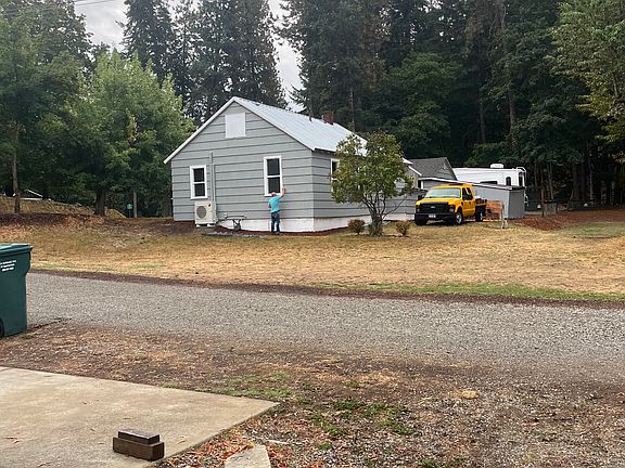 3rd image of 613 S 10th St