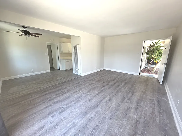 1013 S Tamarack Dr #3 — Photo 1