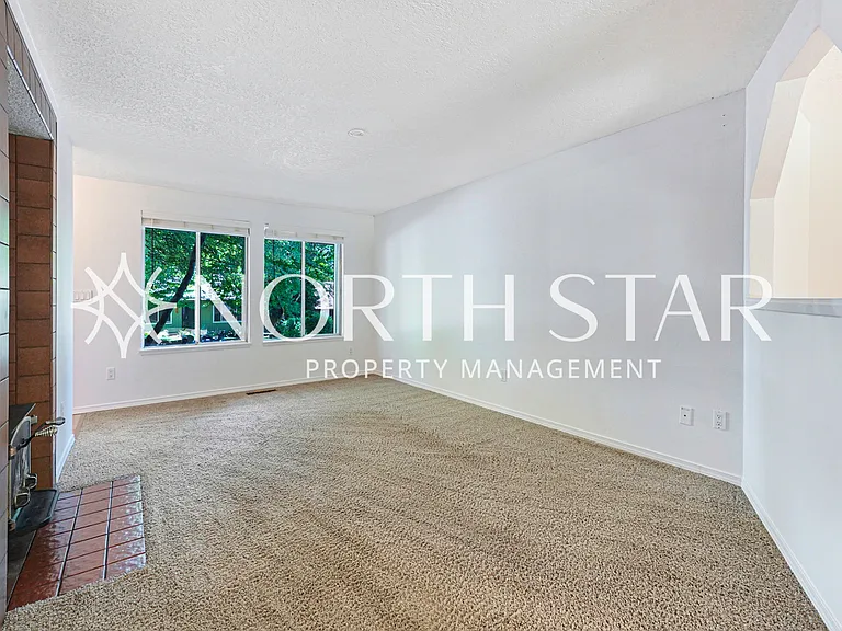 6269 SW Southwood Dr — Photo 9
