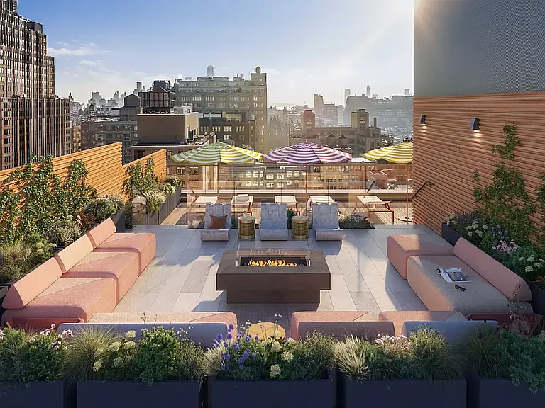 215 W 28th St #4E — Photo 8