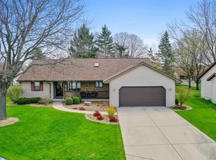 816 Spooner Ct, De Pere, WI 54115
