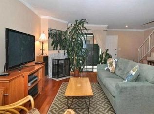 5848 Hazeltine Ave APT 3, Van Nuys, CA 91401