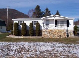 33 Schoolhouse Rd, North Bend, PA 17760