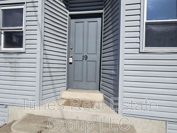 19 W Main St APT 1