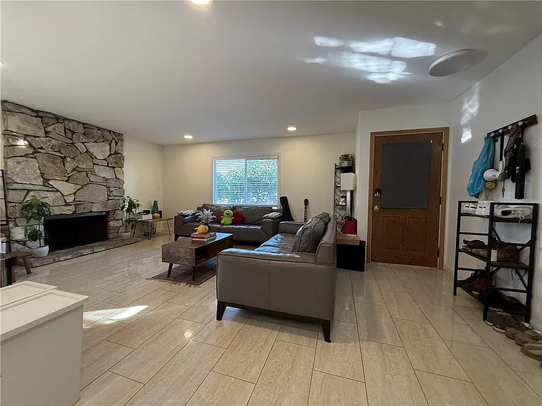 7672 Amazon Dr #1 — Photo 6