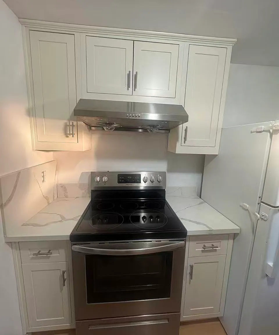 2 bed, 1.5 bath, 1006 sqft, $2,598 — Photo 3