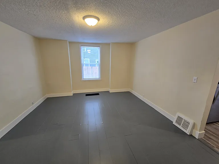 717 31st Ave N #1 — Photo 13