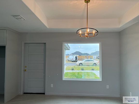 4th image of 4938 Rioja Ln #3
