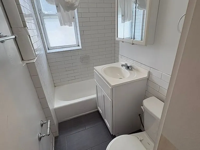 1800 Commonwealth Ave #2 — Photo 14