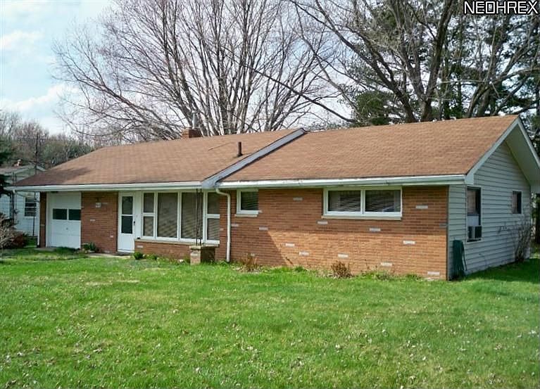 1st image of 9441 Edgewood Dr