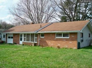 9441 Edgewood Dr, Windham, OH 44288