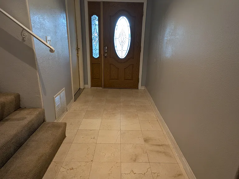 1126 Voltaire Dr — Photo 7