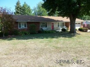 106 Westminster Dr, Collinsville, IL