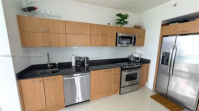 Building Photo - 350 S Miami Ave #2813