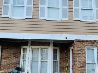 5609 Wells Cir, Stone Mountain, GA 30087