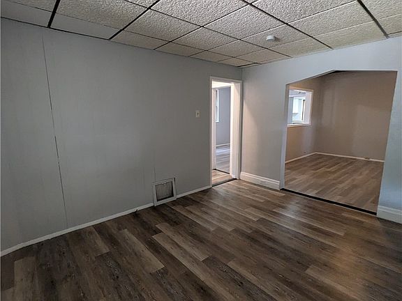 5th image of 104 Fulton Pl