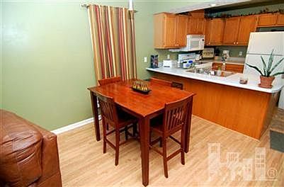 4th image of 333 SE Tangle Oaks Court