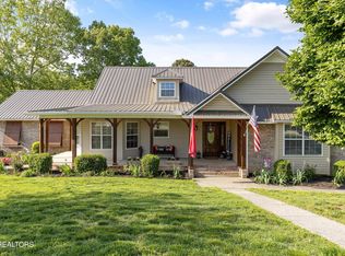 3083 Waters Edge Dr, Morristown, TN 37814
