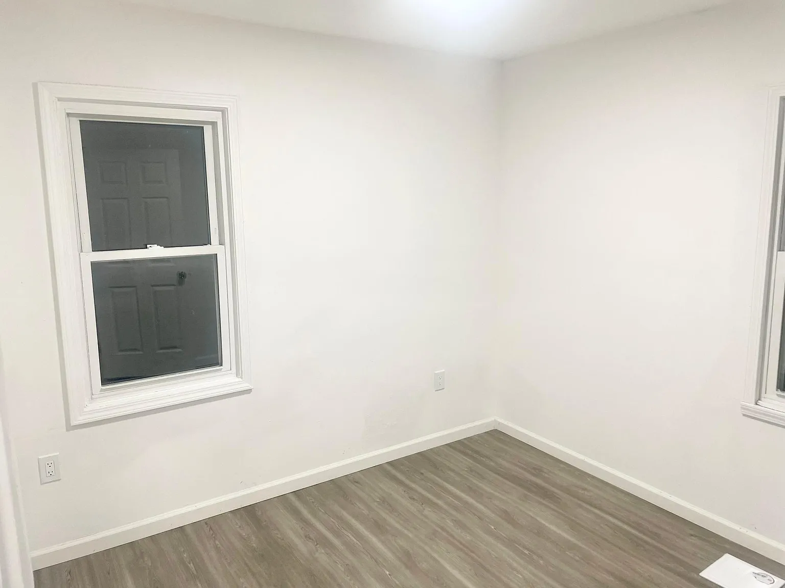 516 Crawford St — Photo 3