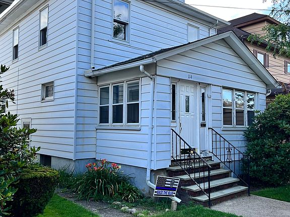 2nd image of 114 E Vaughn St