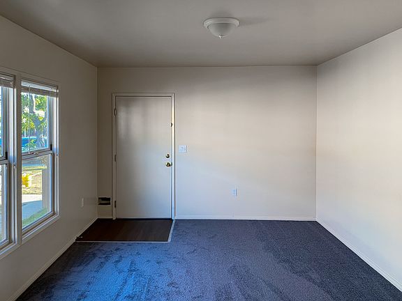 3rd image of 1135 1/2 W 90th St