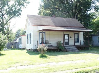 305 Moore Ave, Sikeston, MO 63801