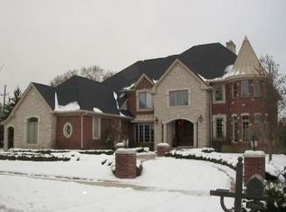 19064 Stonewater Blvd, Northville, MI 48168