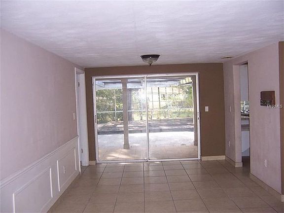 3rd image of 12606 Woodbine Dr
