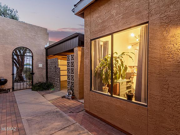 4th image of 1433 W Calle Plomo