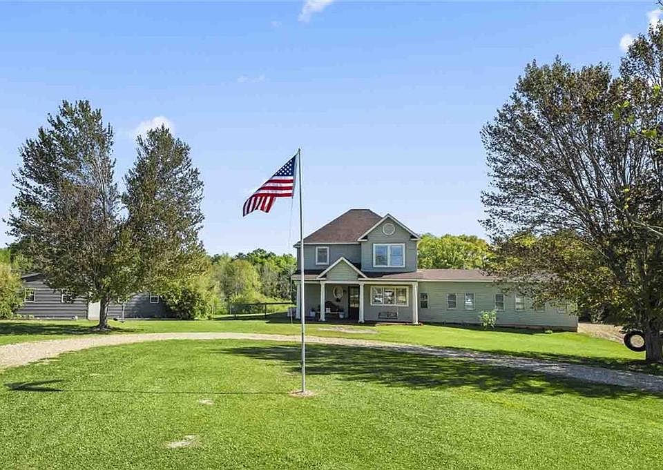 1st image of 40799 Eagle Ln