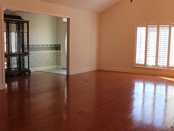 5th image of 1718 Heritage Dr