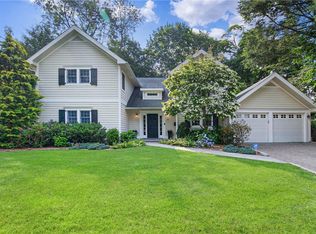 9 Oakstwain Rd, Scarsdale, NY 10583