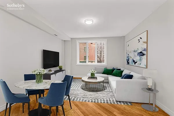 Sold by Sotheby's International Realty | media 1