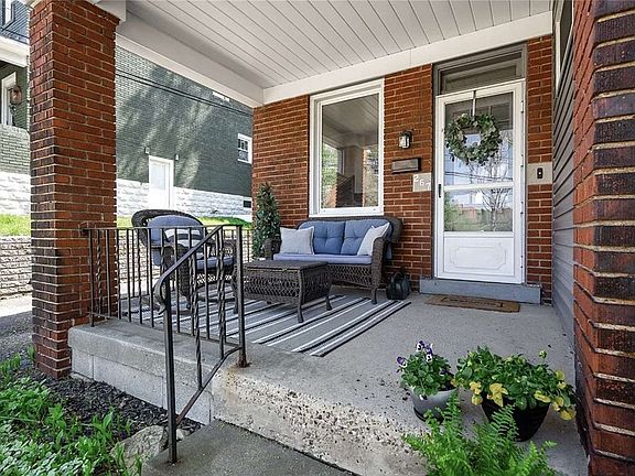 2nd image of 267 Academy Ave