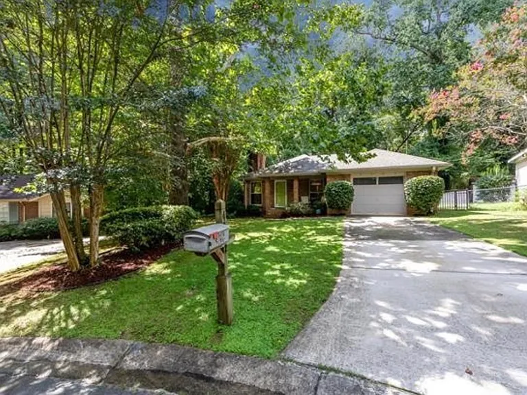 4742 Old Woods Rd — Photo 2