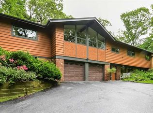 103 Sea Cove Rd, Northport, NY 11768