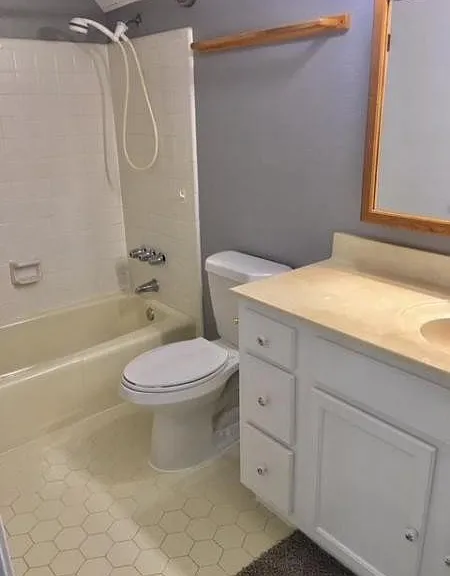 328 Davenport Rd — Photo 7