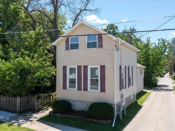 11 W 12th Ave, Oshkosh, WI 54902
