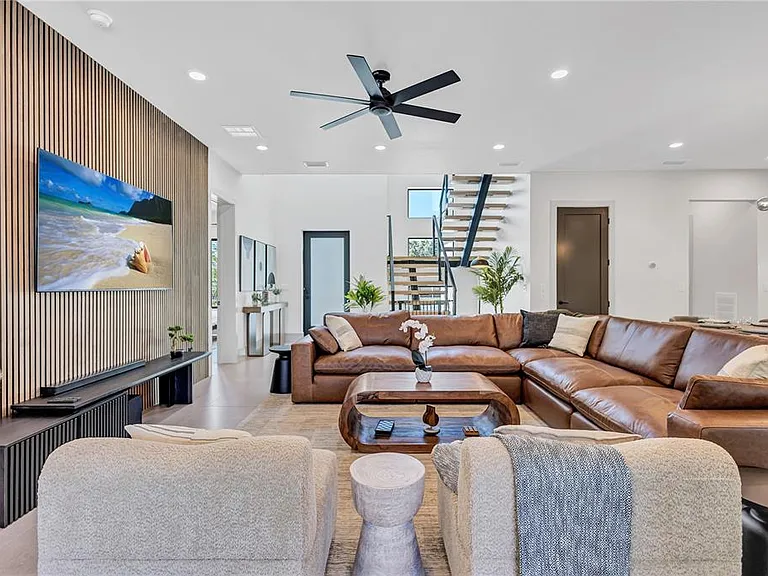 275 Lime Cir — Photo 8