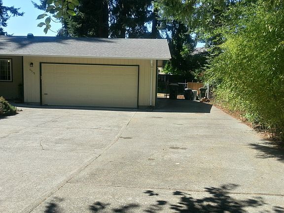 2nd image of 5319 Alder Glen Ct SE