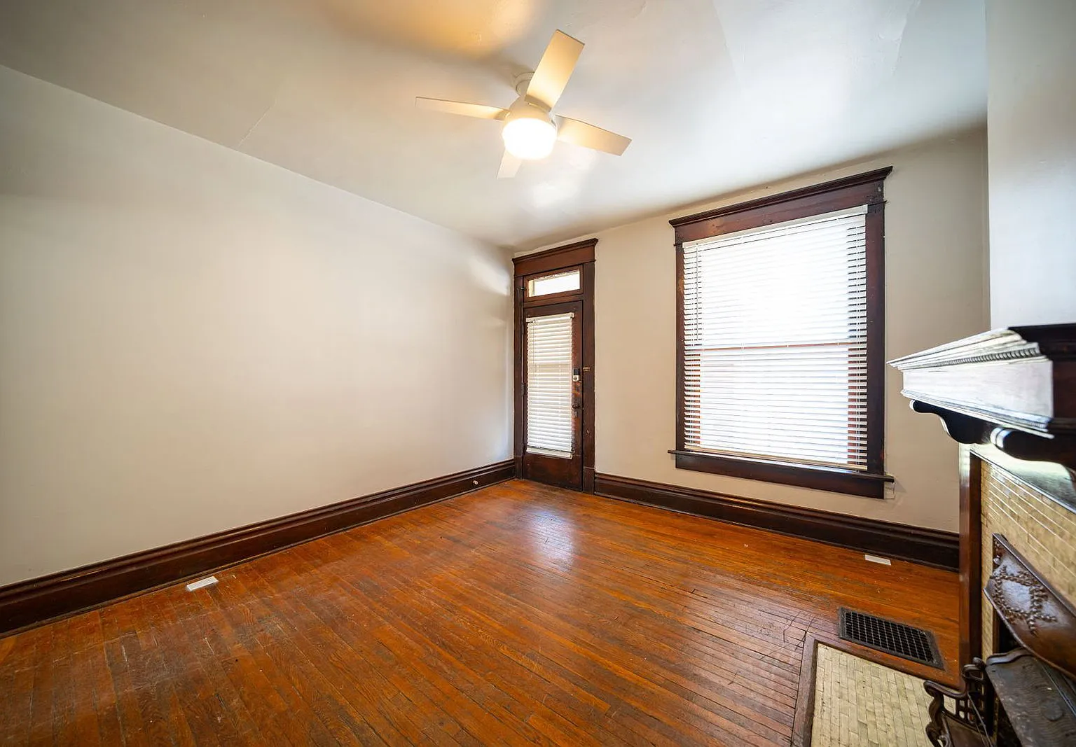 2 bed, 1.0 bath, $1,595 — Photo 3