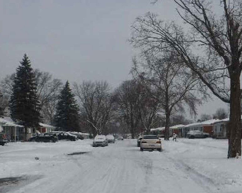 2nd image of 1731 Leslie St
