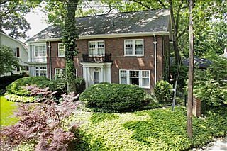 1st image of 2312 Glenwood Dr